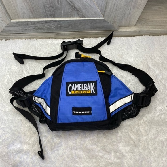CamelBak Flashflo Waist Fanny Pack Belt Bag Unisex Ladies Men's - Picture 2 of 10